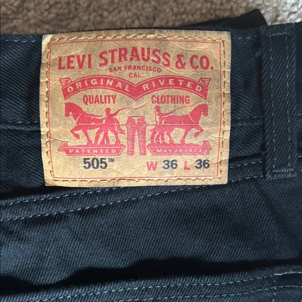 Levi's Black Denim Jeans - Picture 1 of 2